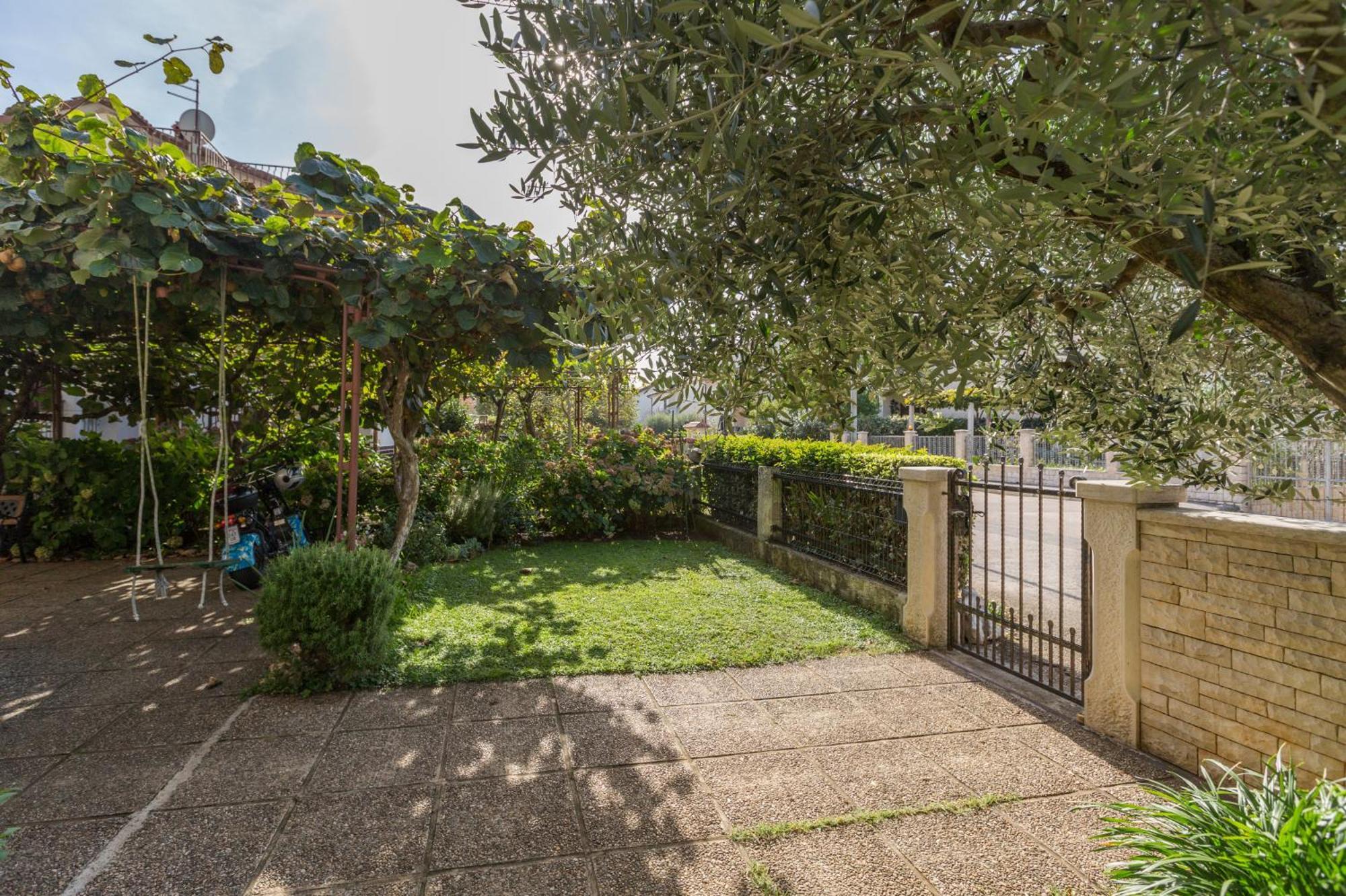Trbovic Apartments Peaceful Stay With Free Parking, Pet-Friendly, And Bike Storage In Umag Exterior photo