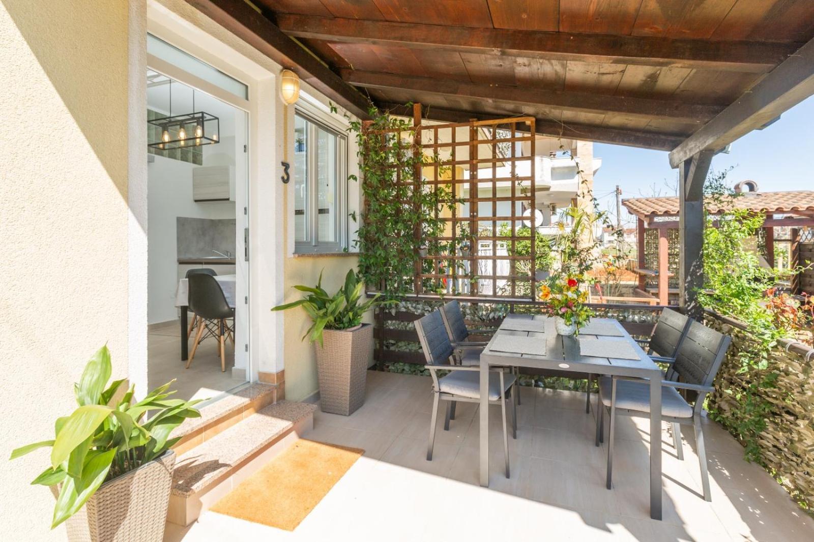 Trbovic Apartments Peaceful Stay With Free Parking, Pet-Friendly, And Bike Storage In Umag Exterior photo