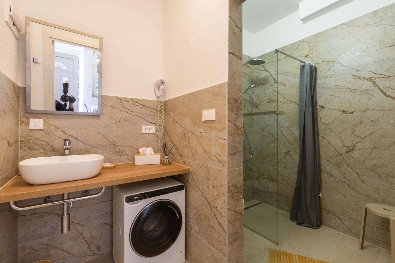 Trbovic Apartments Peaceful Stay With Free Parking, Pet-Friendly, And Bike Storage In Umag Exterior photo