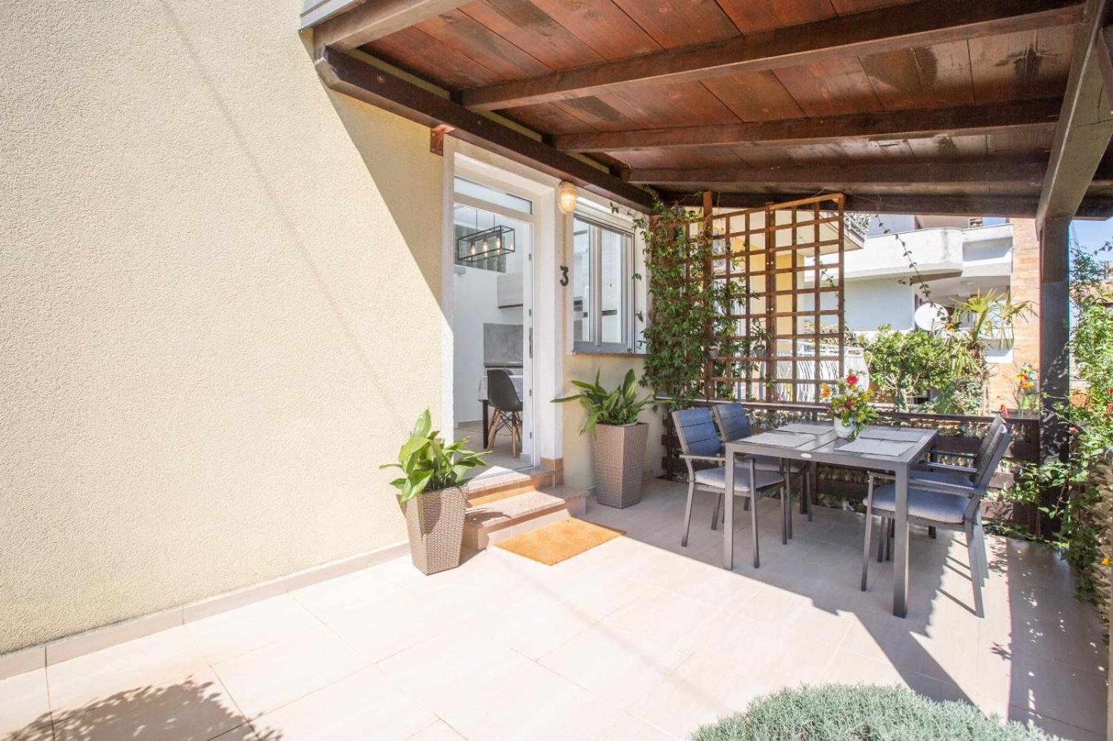 Trbovic Apartments Peaceful Stay With Free Parking, Pet-Friendly, And Bike Storage In Umag Exterior photo