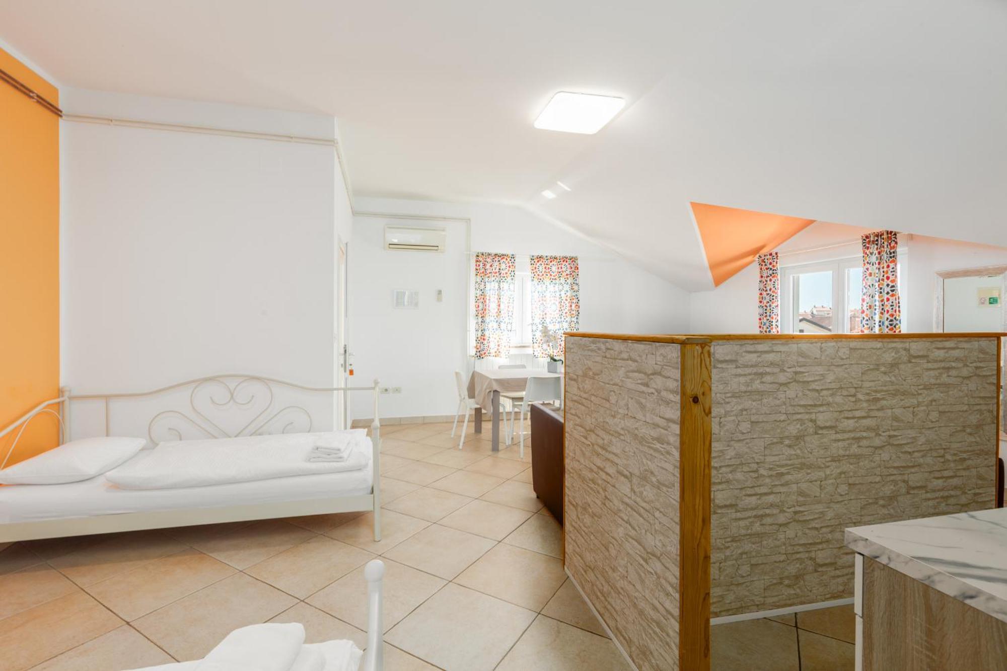 Trbovic Apartments Peaceful Stay With Free Parking, Pet-Friendly, And Bike Storage In Umag Exterior photo